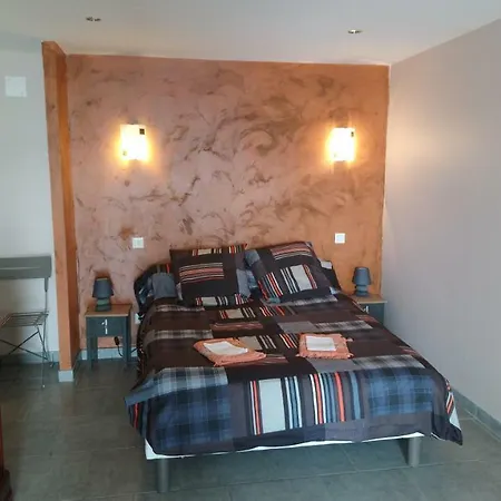 Bed & Breakfast L'auberge Du Mazet 3*